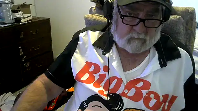 viejo oso online show from December 21, 8:16 pm