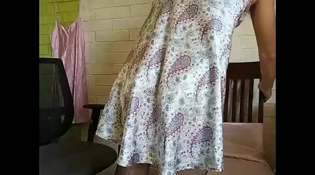 Snapshot of naughtyuki00 chatting on February 15, 6:55 pm naughtyuki00 online show from February 15, 6:55 pm