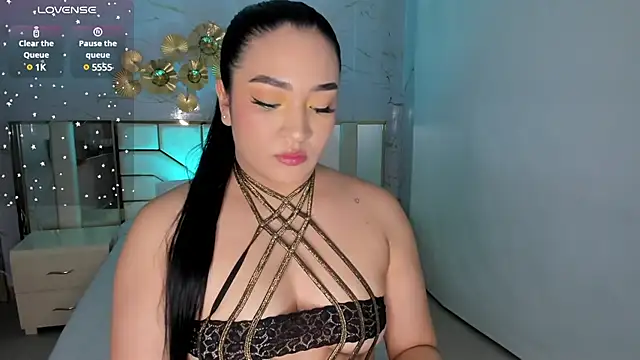 stefany duque1  online show from March 18, 2:47 am