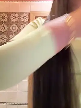 AndreaMood online show from February 8, 7:15 am