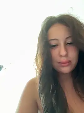 Snapshot of AndreaMood chatting on February 20, 2:08 am AndreaMood online show from February 20, 2:08 am