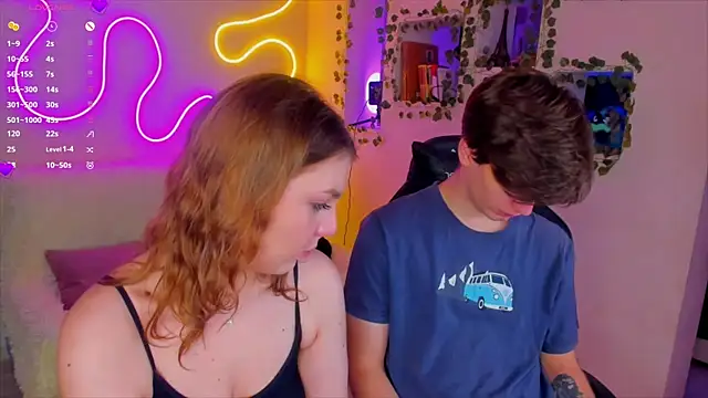 RobertAndLinela online show from December 31, 1:08 pm