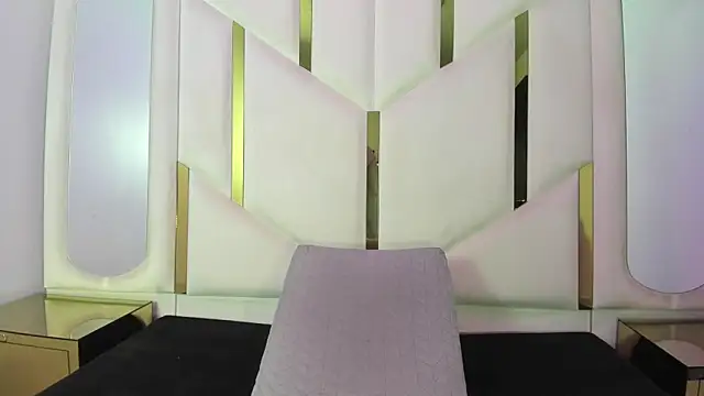 IsabellRodriguez18 online show from March 24, 3:00 am