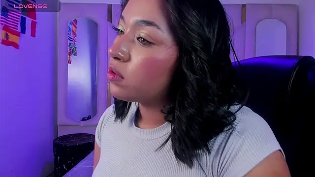 Snapshot of IsabellRodriguez18 chatting on June 26, 4:28 am IsabellRodriguez18 online show from June 26, 4:28 am