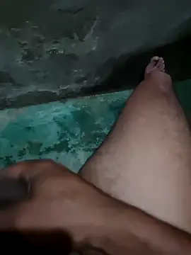 yaxom33 online show from March 28, 12:43 am