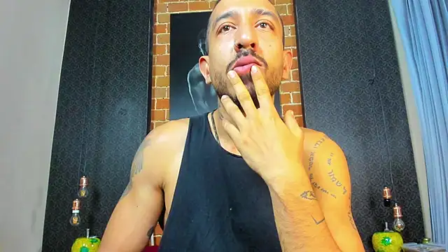 Snapshot of AntonAndSofii chatting on January 29, 3:22 am AntonAndSofii online show from January 29, 3:22 am