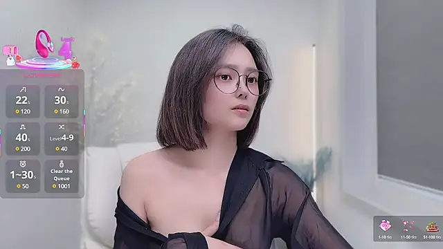 Natasha2025 online show from March 14, 7:55 pm