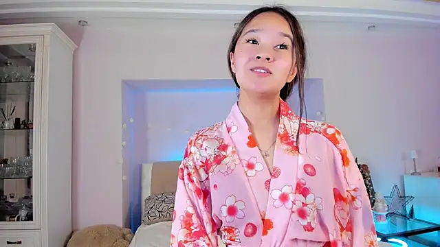 Maekko online show from January 10, 5:24 pm