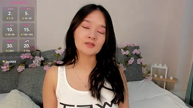 Maekko online show from November 30, 9:30 pm