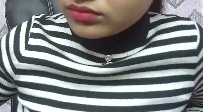 Snapshot of Rashika-oberai chatting on January 14, 11:31 am Rashika-oberai online show from January 14, 11:31 am