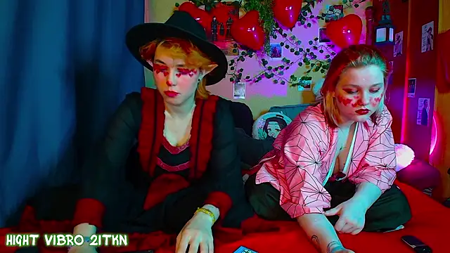 TrickyKitsune online show from February 14, 4:04 pm