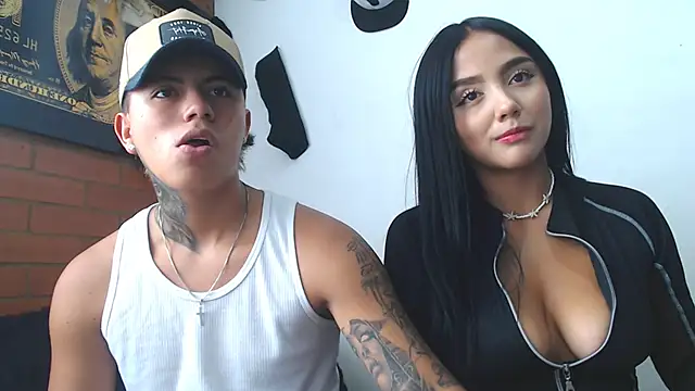 Snapshot of Thiago_x_Sahara chatting on December 29, 5:33 pm Thiago x Sahara online show from December 29, 5:33 pm