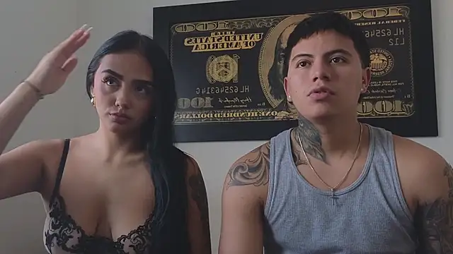 Snapshot of Thiago_x_Sahara chatting on September 17, 1:57 pm Thiago x Sahara online show from September 17, 1:57 pm