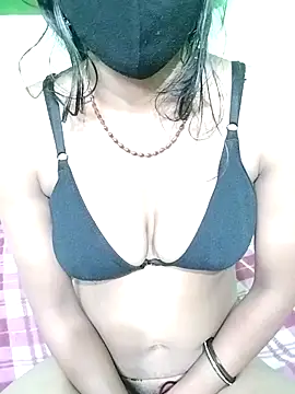 Snapshot of Coupleshow47 chatting on October 15, 10:43 pm Coupleshow47 online show from October 15, 10:43 pm