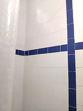 Mia WAll online show from January 13, 8:58 pm