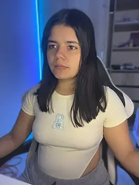 pretty angela1 online show from April 18, 4:38 am