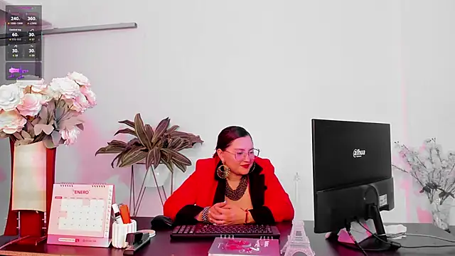 LunaPleasure online show from March 9, 5:44 am