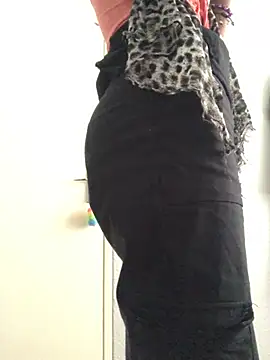 xxSexyTalia28 online show from January 9, 11:47 am