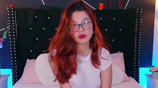 EmiF26 online show from February 24, 8:03 pm