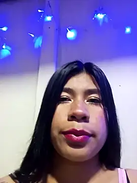 Pamelamilkk 1007 online show from January 4, 6:30 am