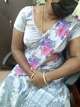 Snapshot of Tamil_roja69 chatting on May 15, 2:24 pm Tamil roja69 online show from May 15, 2:24 pm