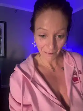 AlessasRoom online show from February 23, 7:00 pm