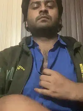 Snapshot of indihotguy chatting on February 18, 6:37 pm indihotguy online show from February 18, 6:37 pm