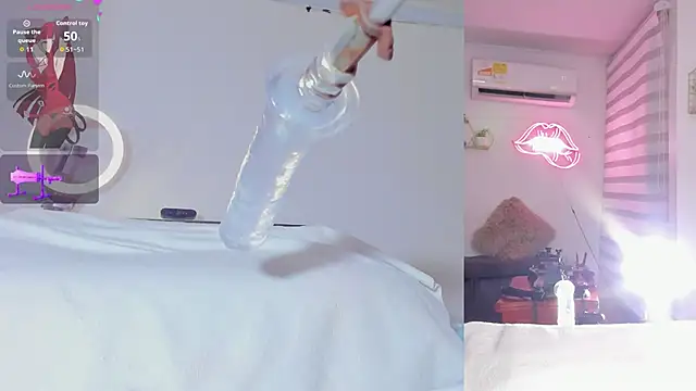 Maria Jones  online show from March 2, 5:41 am