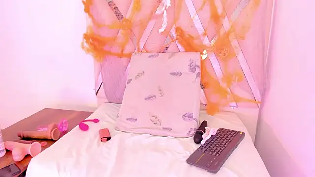 CATTLEYA BIANCHI145 online show from October 11, 2:55 am