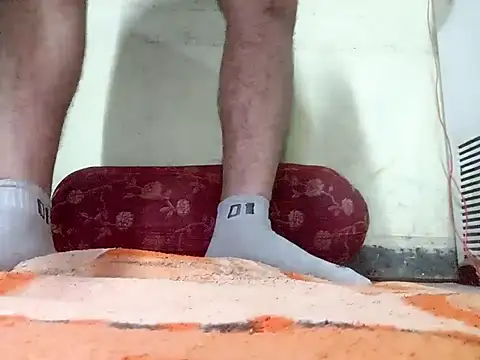 r379 online show from October 1, 7:53 pm