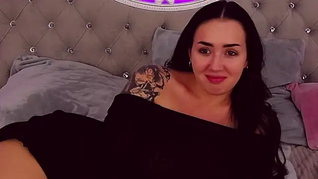 KimKhallifa online show from January 31, 10:52 am