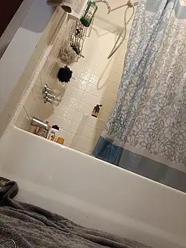 618fuckupp online show from December 16, 4:23 pm