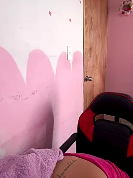 emmariders2 online show from December 22, 1:30 pm