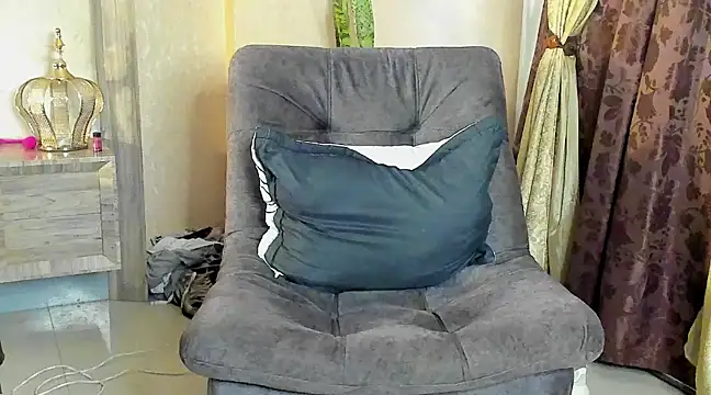 benjamincol online show from February 18, 5:53 pm