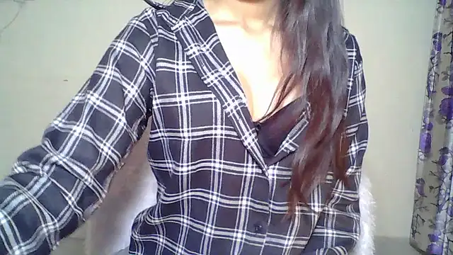 Naughty Nayra online show from January 14, 3:50 pm