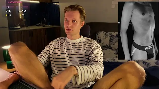 Leonnextdoor online show from February 15, 6:59 pm