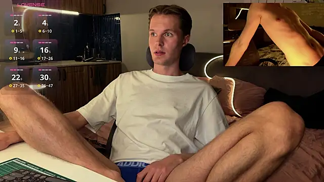 Leonnextdoor online show from May 1, 5:17 pm
