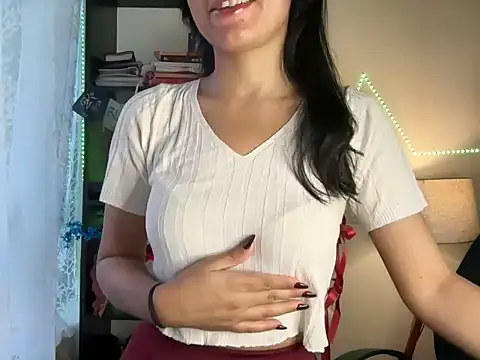 Snapshot of roseofvenom chatting on March 22, 1:08 pm roseofvenom online show from March 22, 1:08 pm