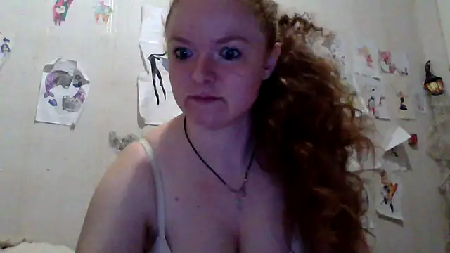 Rae Jeannie online show from April 7, 2:45 am