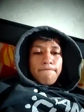 Snapshot of MartzJJ chatting on October 8, 11:13 pm MartzJJ online show from October 8, 11:13 pm