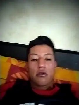 Snapshot of MartzJJ chatting on November 3, 5:31 am MartzJJ online show from November 3, 5:31 am