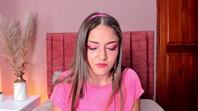 EloiseQuinn online show from November 29, 1:58 pm