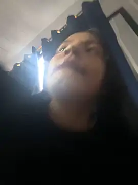 Ninabrunette18 online show from January 28, 9:19 pm