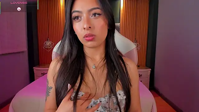 Snapshot of Camila_dupont chatting on September 13, 4:01 am Camila dupont online show from September 13, 4:01 am
