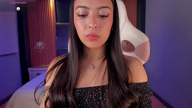 Snapshot of Camila_dupont chatting on October 1, 4:18 am Camila dupont online show from October 1, 4:18 am