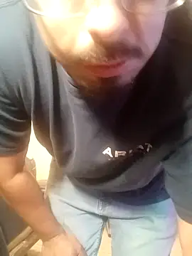 k1oudE online show from December 21, 4:19 am