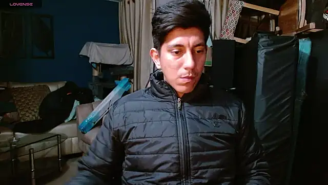 Snapshot of Noah-cock chatting on November 11, 6:35 am Noah-cock online show from November 11, 6:35 am