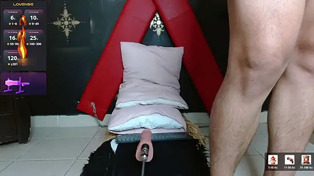 Snapshot of Noah-cock chatting on August 6, 4:31 pm Noah-cock online show from August 6, 4:31 pm