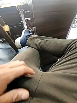 pyasevickybabu563 online show from January 11, 4:48 am