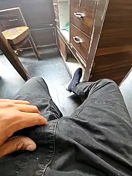 pyasevickybabu563 online show from March 13, 4:27 am